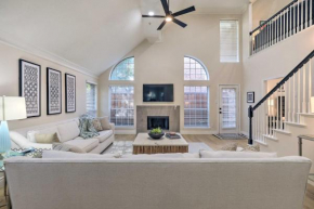 Immaculate Family Home about 15 Mi to Dtwn Dallas!